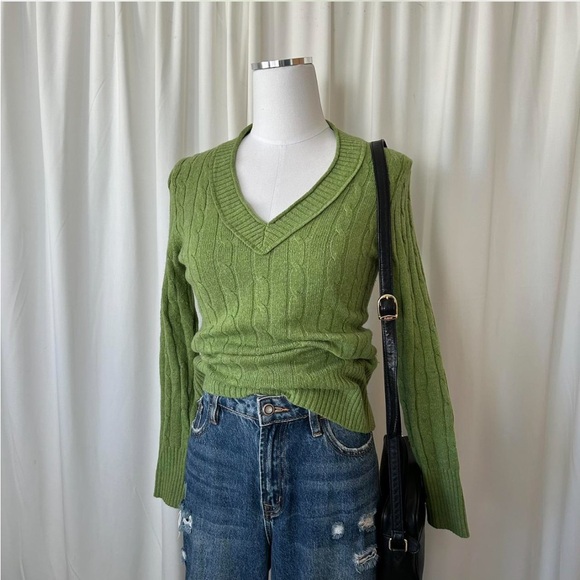LOFT Cable knit wool blend V-neck sweater with  preppy style Green size SP - Picture 5 of 8